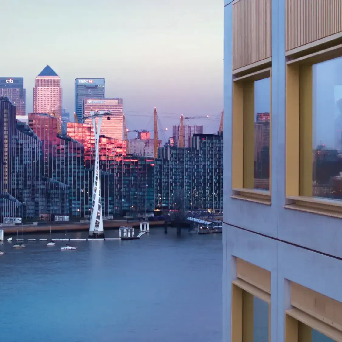 Riverscape Building Canary Wharf View Riverscape Building Canary Wharf View